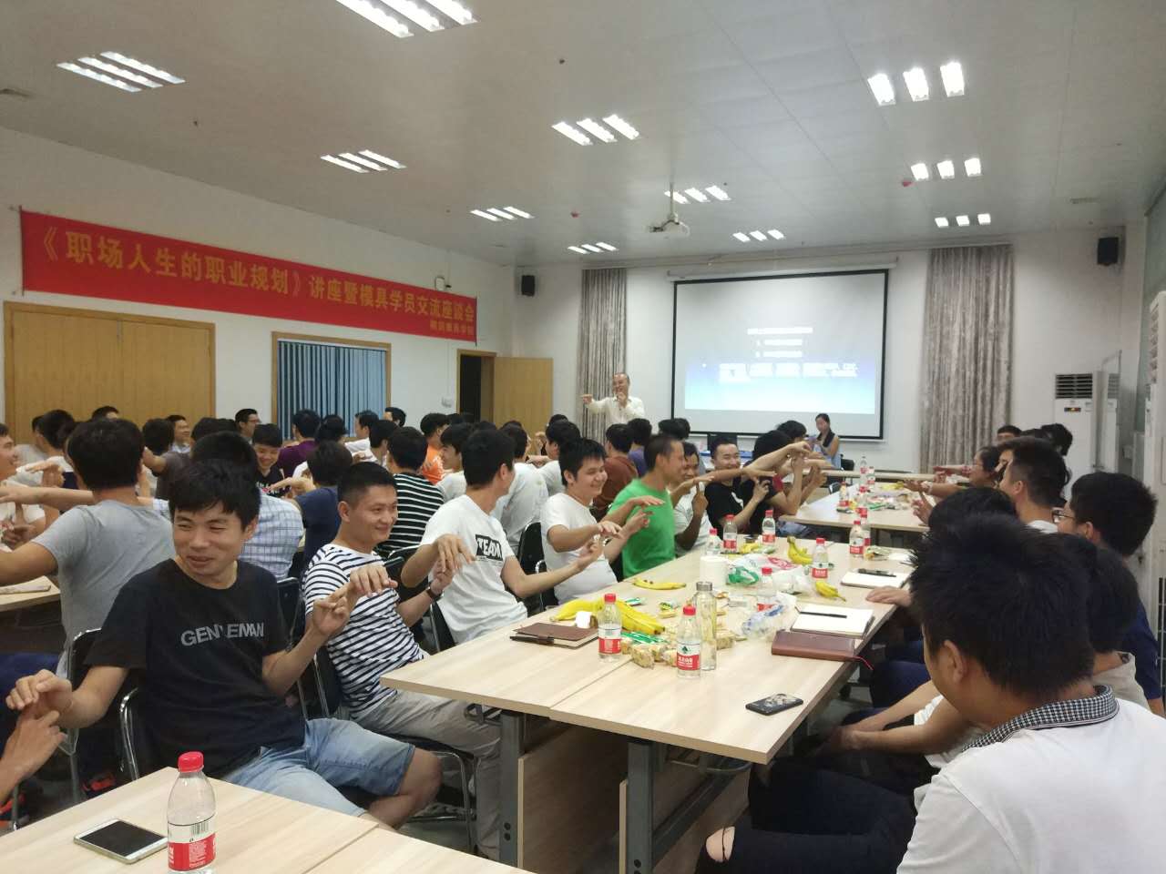 瀟灑培訓歡迎你(瀟灑學校)
