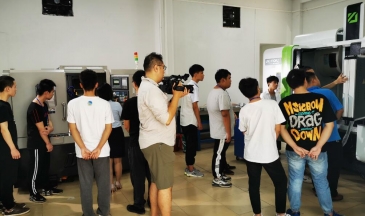 瀟灑學校CNC實操車間